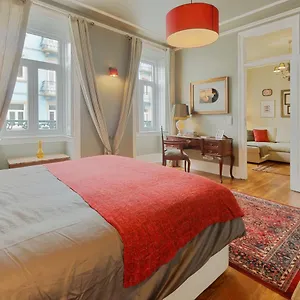 Portuguese Charm In Apartment Lisbon